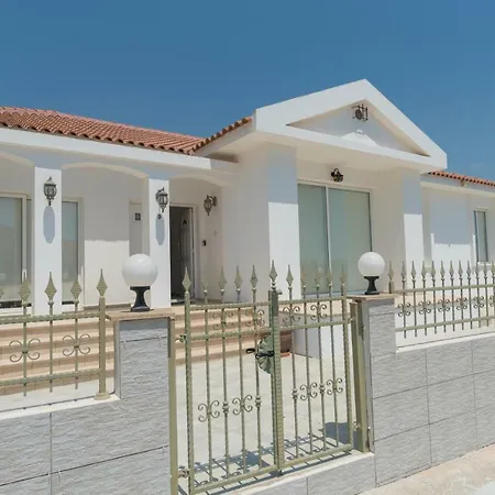 Villa Efi