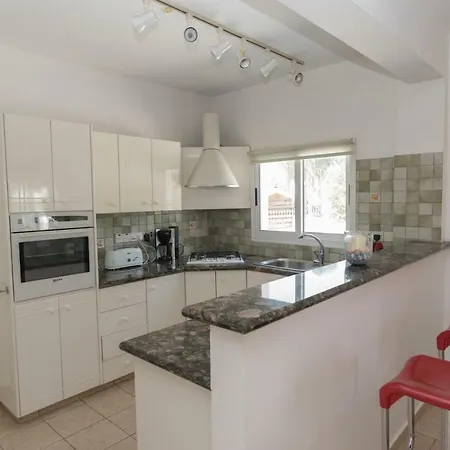 Efi Villa Agia Napa